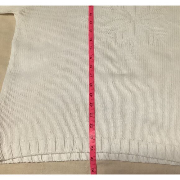 Vintage Ivory Turtleneck Pullover Sweater With Snowflake Knit Design Size M - Picture 10 of 10